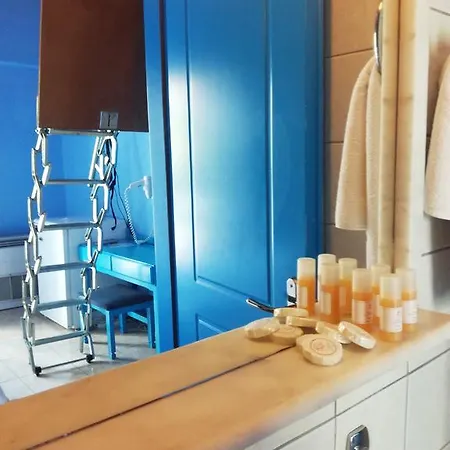 Avra Hotell 3*