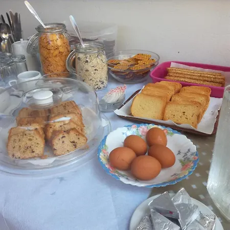 Hotell Avra 3*