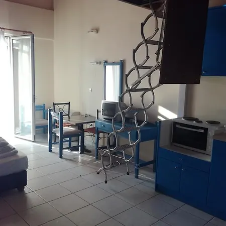 Hotell Avra 3*